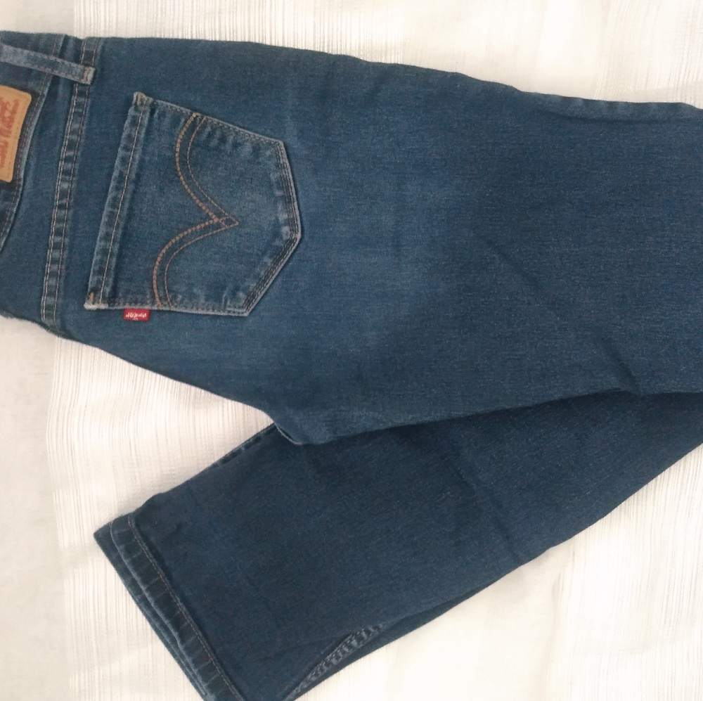 Levi's Women 524 Jeans sz 3